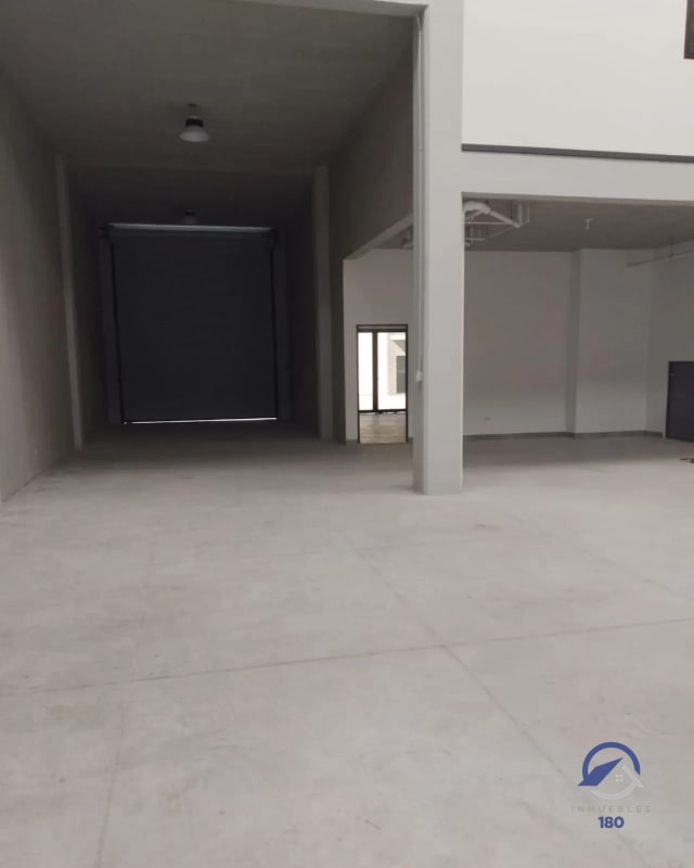Ofibodegas en renta al final de la Calzada Roosevelt - 4