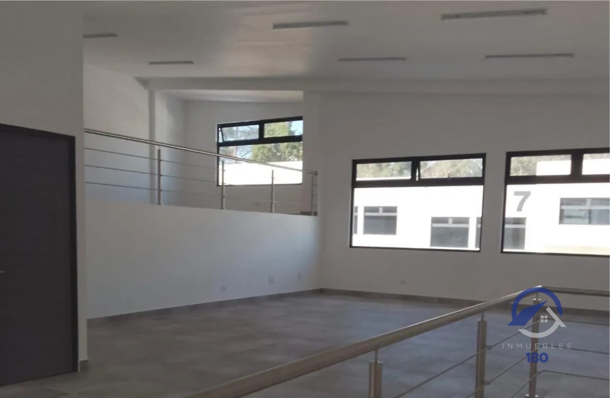 Ofibodegas en renta al final de la Calzada Roosevelt - 2