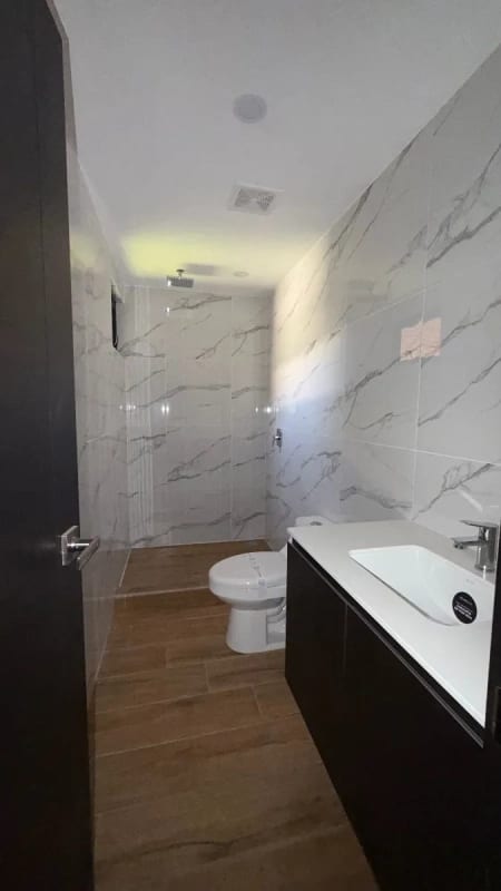 APARTAMENTO CON JARDIN ZONA 15 VENTA — Apartamento en Venta en Alena, Zona 15, Guatemala, Ciudad — foto 5 de 13