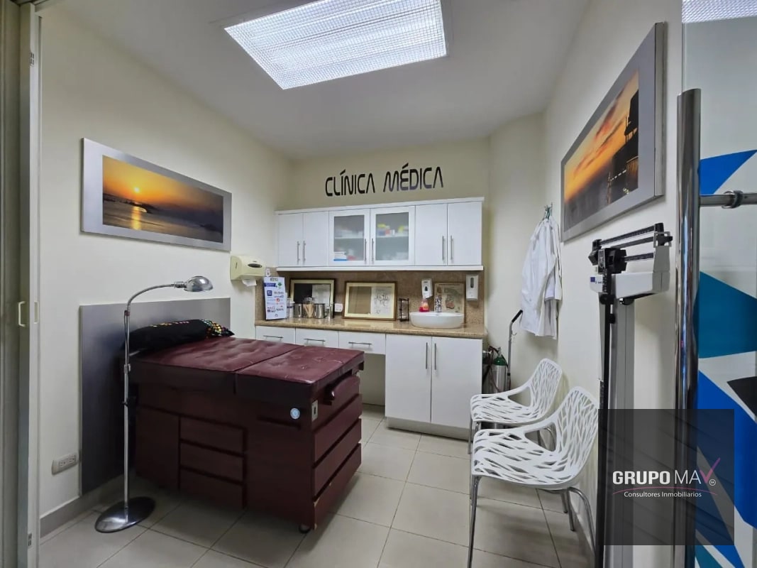 Clínica Médica en Zona 10 Sixtino II - 6