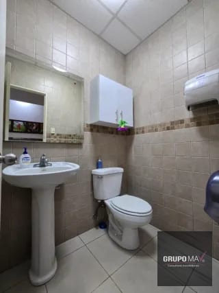 Clínica Dental en Zona 10 Sixtino II — Clínica en Alquiler en Sixtino II, Zona 10, Guatemala, Ciudad — miniatura 2 de 7