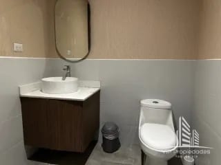Unio zona 14, Moderna oficina en venta — Oficina en Venta en Unio Urban Village, Zona 14, Guatemala, Ciudad — miniatura 2 de 6