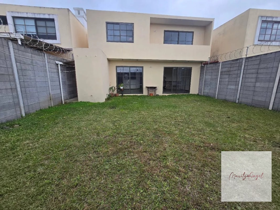 CASA EN VENTA EN ZONA 16 VR Q2.400.000 - 12