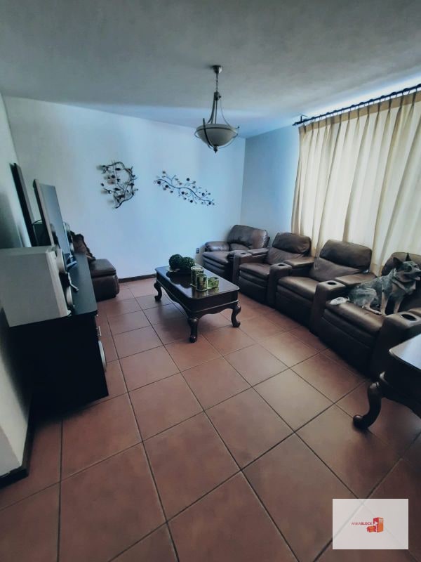 Venta de Casa - 3