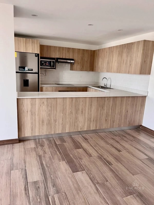 Zona 15 • Apartamento en Renta • Edificio Privé • 3 habitaciones • 2 baños • 3 parqueos - 17