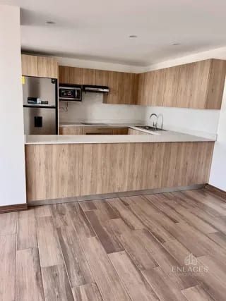 Zona 15 • Apartamento en Renta • Edificio Privé • 3 habitaciones • 2 baños • 3 parqueos — Apartamento en Alquiler en Zona 15, Guatemala, Ciudad — miniatura 1 de 17
