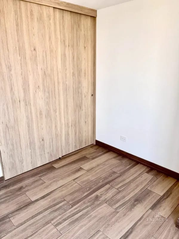 Zona 15 • Apartamento en Renta • Edificio Privé • 3 habitaciones • 2 baños • 3 parqueos — Apartamento en Alquiler en Zona 15, Guatemala, Ciudad — foto 14 de 17