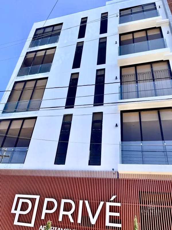 Zona 15 • Apartamento en Renta • Edificio Privé • 3 habitaciones • 2 baños • 3 parqueos — Apartamento en Alquiler en Zona 15, Guatemala, Ciudad — foto 13 de 17
