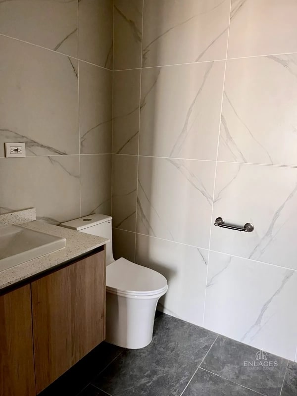 Zona 15 • Apartamento en Renta • Edificio Privé • 3 habitaciones • 2 baños • 3 parqueos - 10