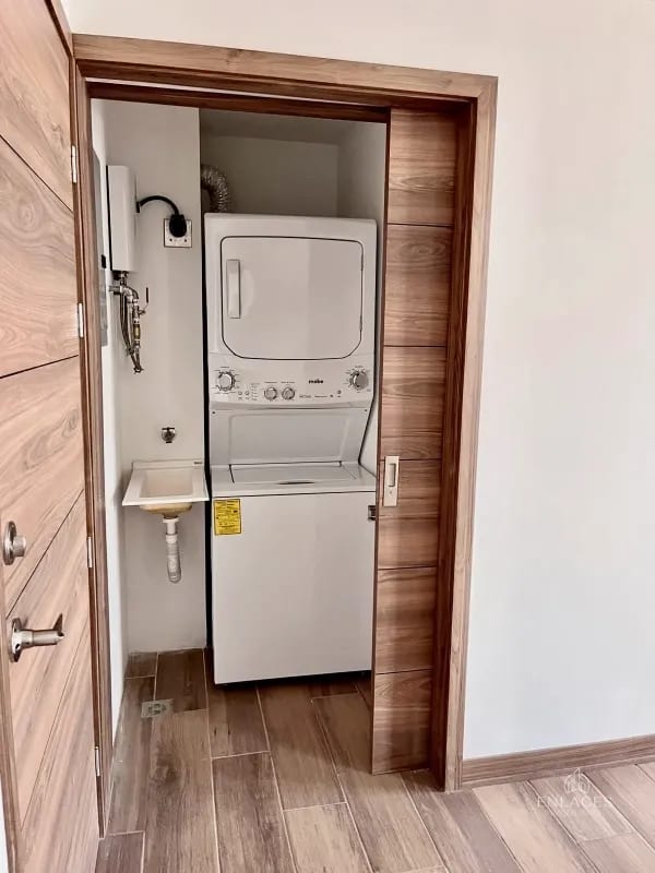Zona 15 • Apartamento en Renta • Edificio Privé • 3 habitaciones • 2 baños • 3 parqueos — Apartamento en Alquiler en Zona 15, Guatemala, Ciudad — foto 10 de 17