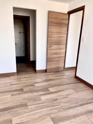 Zona 15 • Apartamento en Renta • Edificio Privé • 3 habitaciones • 2 baños • 3 parqueos — Apartamento en Alquiler en Zona 15, Guatemala, Ciudad — miniatura 4 de 17