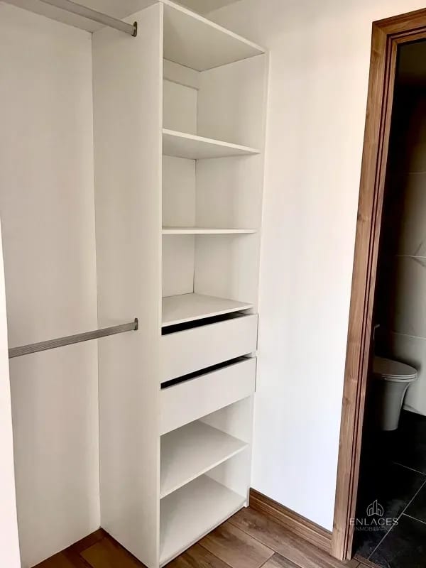 Zona 15 • Apartamento en Renta • Edificio Privé • 3 habitaciones • 2 baños • 3 parqueos — Apartamento en Alquiler en Zona 15, Guatemala, Ciudad — foto 2 de 17