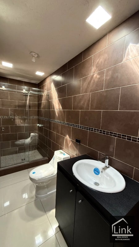Venta de Casa SAN CRISTOBAL SECTOR B5 - 5