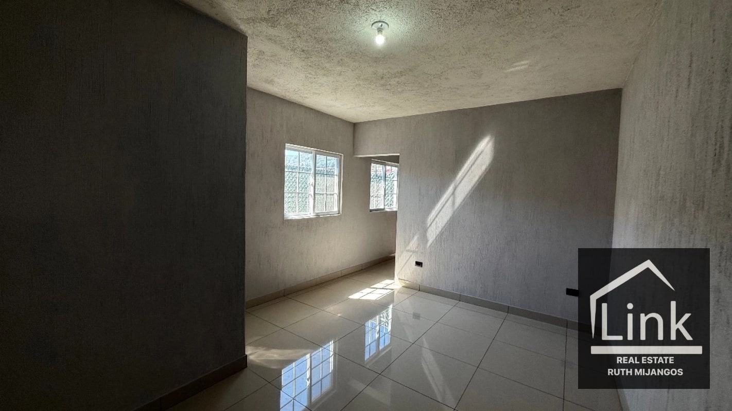 Venta de Casa SAN CRISTOBAL SECTOR B5 - 3