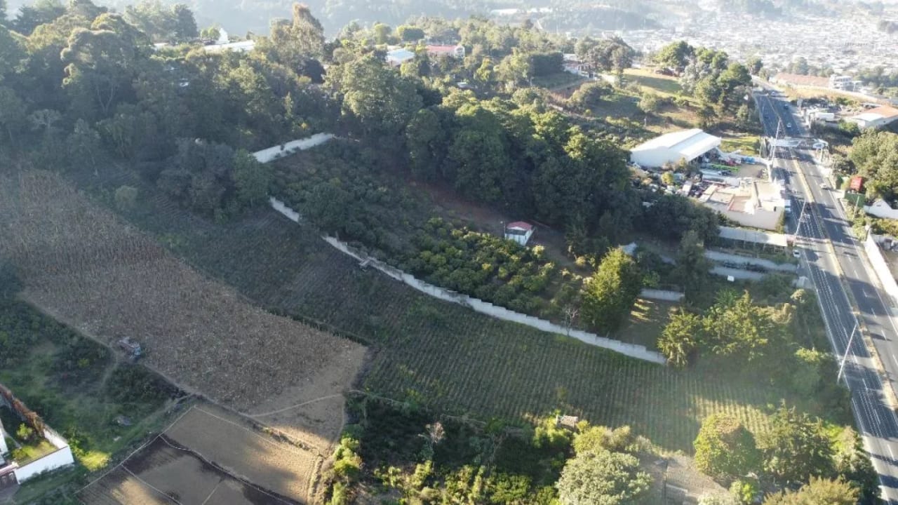 Casa en venta sobre la Interamericana Km. 33.8 (2 manzanas) — Casa en Venta en Santiago Sacatepéquez, Sacatepéquez — foto 13 de 14