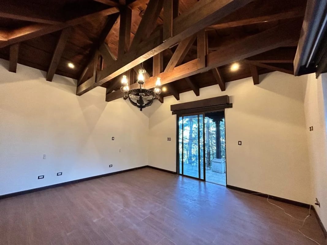 Casa en venta sobre la Interamericana Km. 33.8 (2 manzanas) — Casa en Venta en Santiago Sacatepéquez, Sacatepéquez — foto 7 de 14