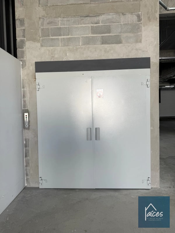 Ofibodega en renta K13 Santa Rosaliía (D) - 1