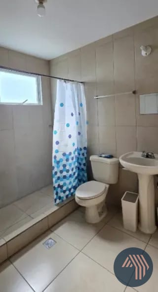 ALQUILER DE APARTAMENTO AMUEBLADO - STA. MARIA LAS CHARCAS, ZONA 11 — Apartamento en Alquiler en Santa María de Las Charcas, Zona 11, Guatemala, Ciudad — miniatura 3 de 7