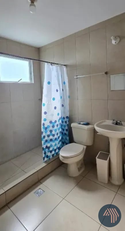 ALQUILER DE APARTAMENTO AMUEBLADO - STA. MARIA LAS CHARCAS, ZONA 11 — Apartamento en Alquiler en Santa María de Las Charcas, Zona 11, Guatemala, Ciudad — foto 3 de 7