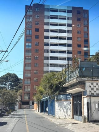 Amplio Apartamento en Casa Acueducto Zona 10 — Apartamento en Venta en Zona Viva, Zona 10, Guatemala, Ciudad — miniatura 1 de 14
