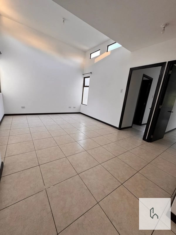 VENTA DE AMPLIA CASA EN VISTAS DE SAN ISIDRO Z.16 - 10