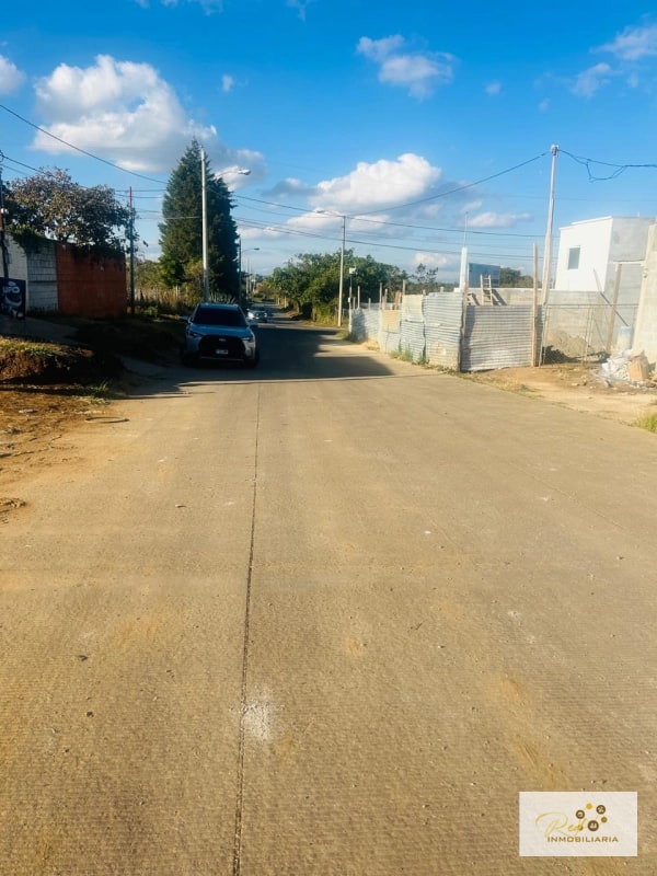 🏞️ Terreno en venta – Zona 16, Hacienda Real - 1