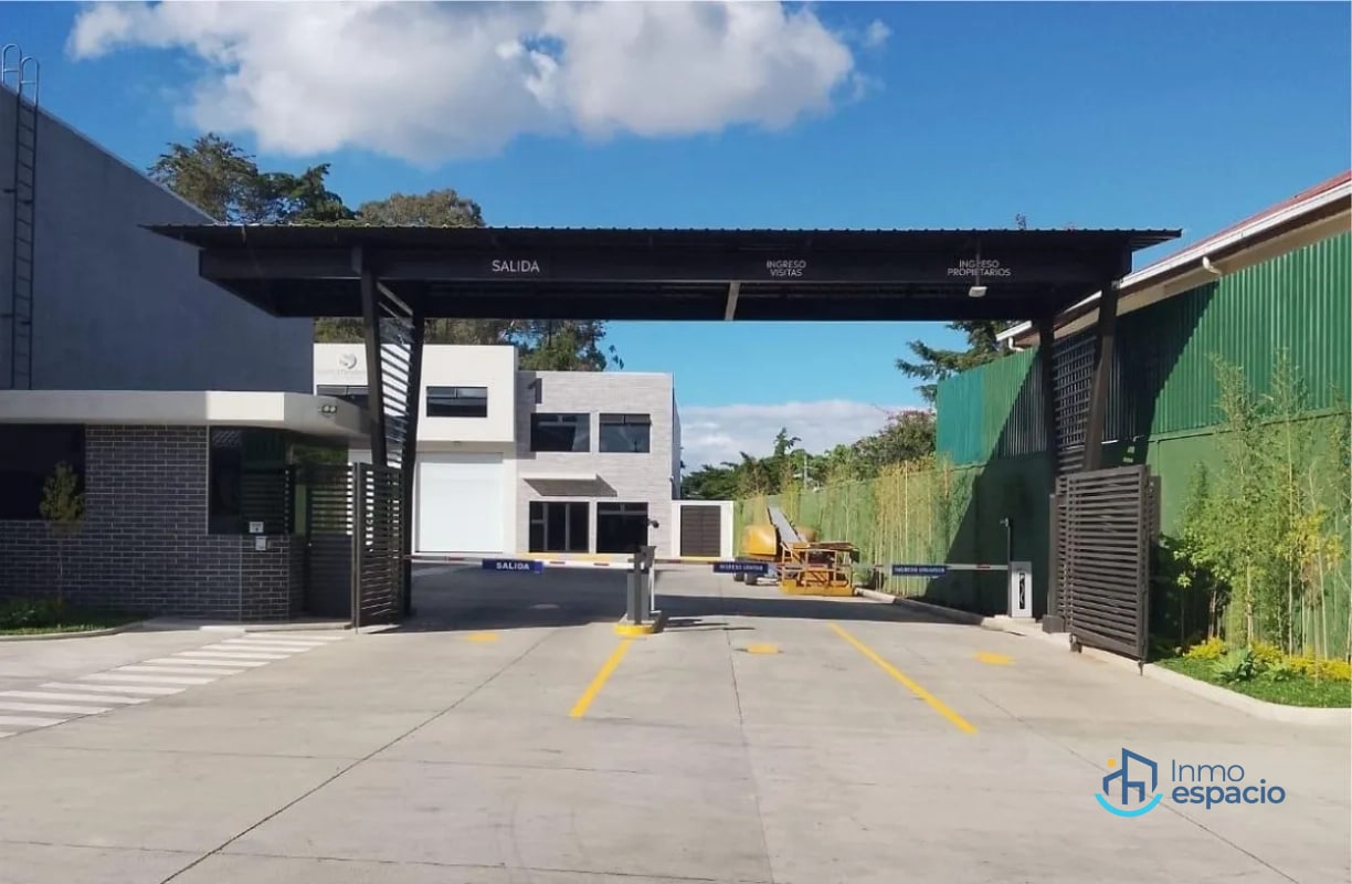 Ofibodega en renta, finalizada Calzada Roosvelt - 12