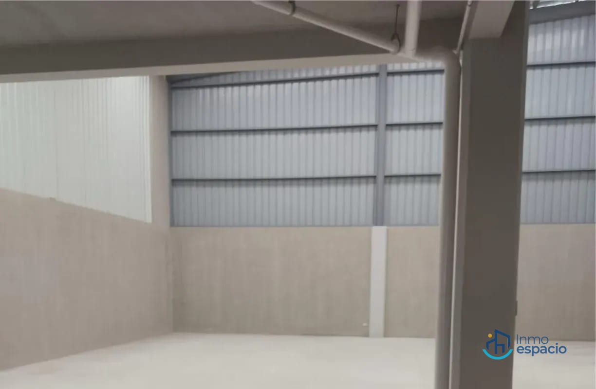 Ofibodega en renta al finalizar Calzada Roosvelt — Bodega / Ofibodega en Alquiler en Zona 2 Mixco, Guatemala, Ciudad — foto 2 de 17