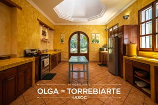Casa en San Pedro Las Huertas, Antigua Guatemala — Casa en Venta en San Pedro Las Huertas, Antigua, Sacatepéquez — miniatura 12 de 17
