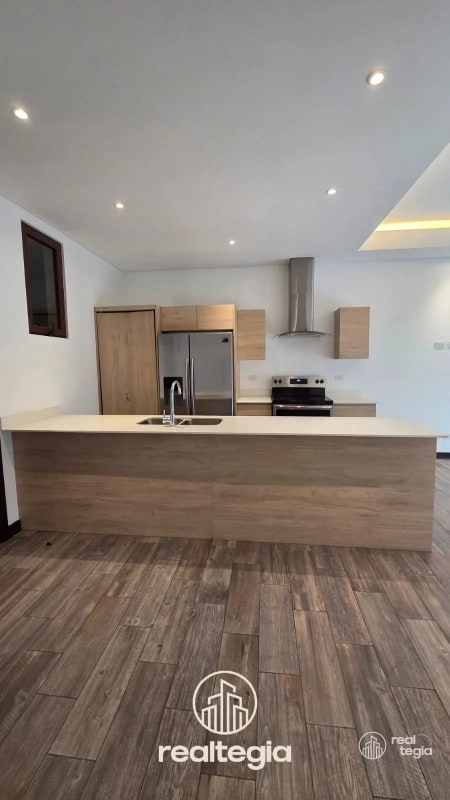 APARTAMENTO LIRIOS DE CAYALÁ ZONA 16 - 14