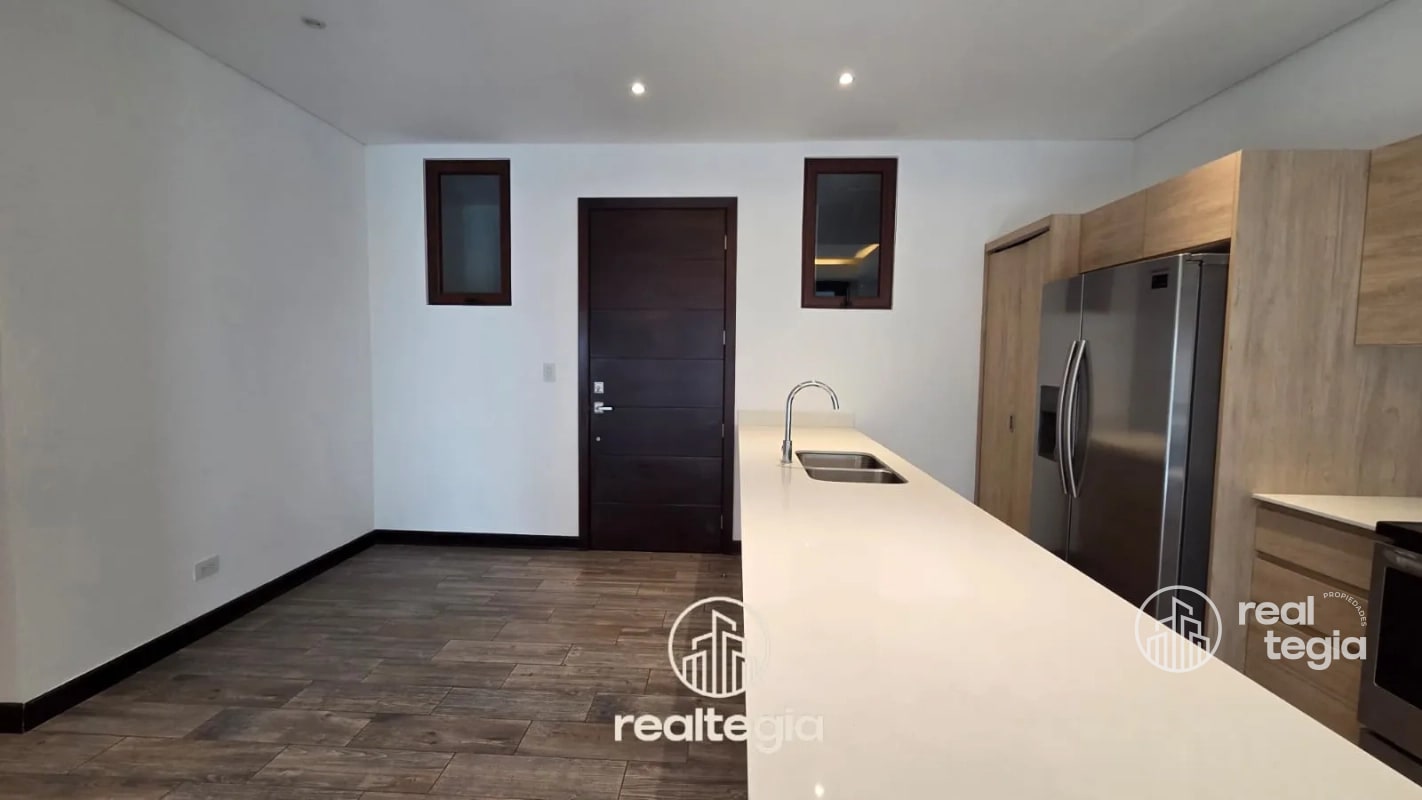 APARTAMENTO LIRIOS DE CAYALÁ ZONA 16 - 8