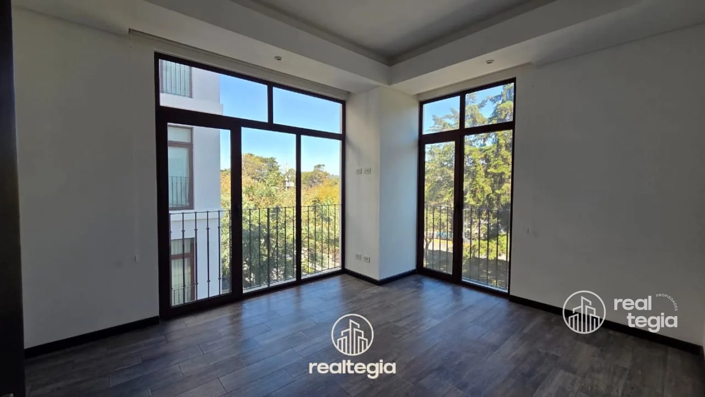 APARTAMENTO LIRIOS DE CAYALÁ ZONA 16 - 11