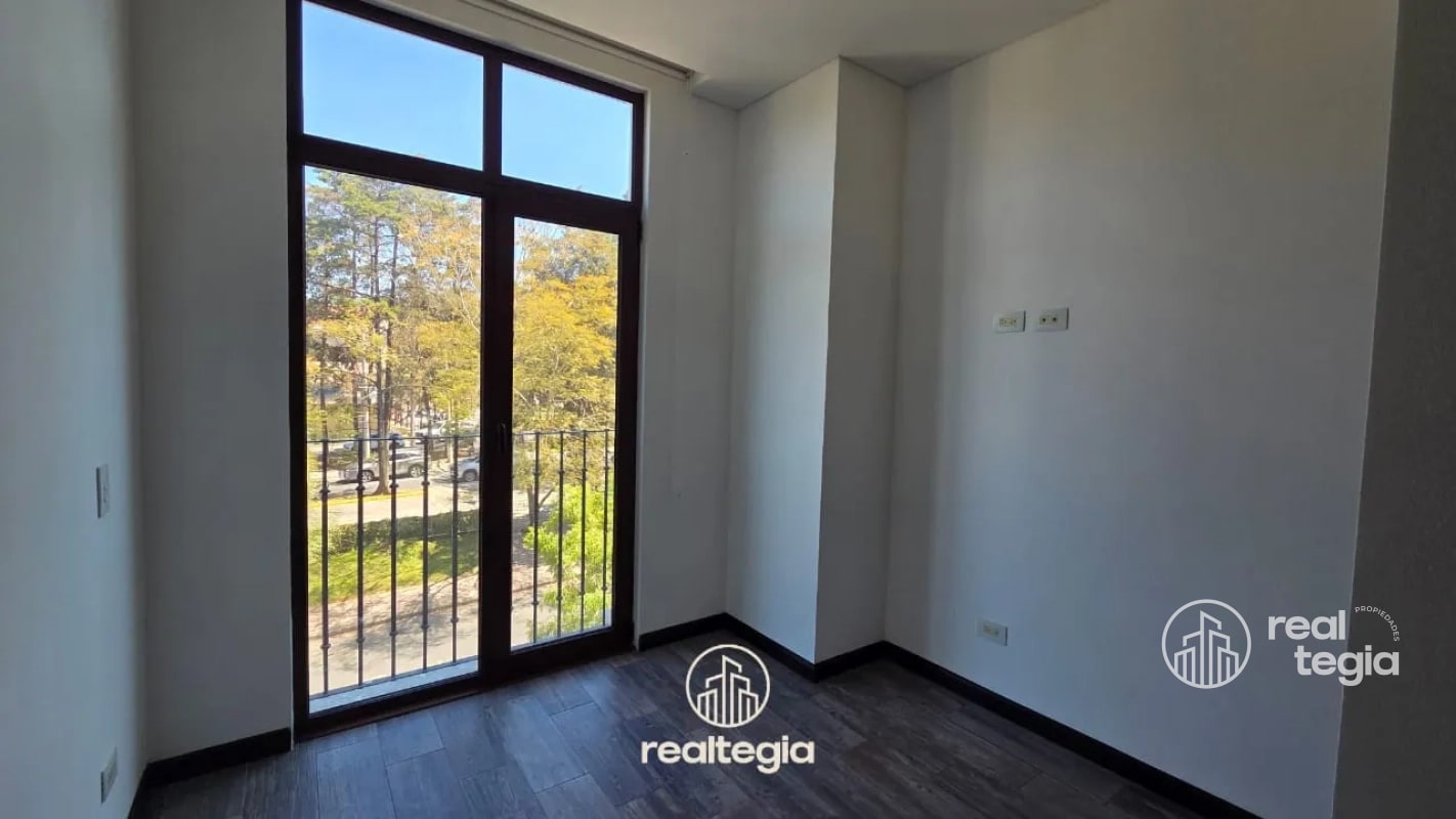 APARTAMENTO LIRIOS DE  CAYALÁ ZONA 16 - 6