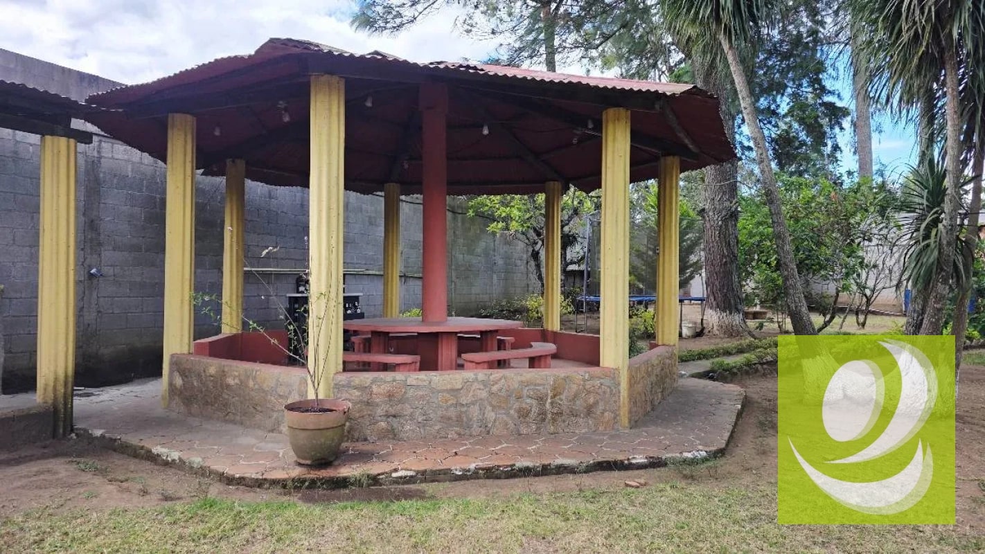 VENDO CASA DE DESCANSO EN ALDEA LAS FLORES SUMPANGO SACATEPEQUEZ - 8