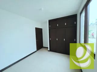 VENDO CASA NUEVA CERCA DE ZONA 16 CERCA CRISTO REY — Casa en Venta en Zona 16, Guatemala, Ciudad — miniatura 3 de 10