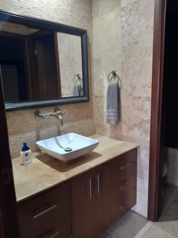 Apto. en Venta en Edificio Zona 10. — Apartamento en Venta en Zona 10, Guatemala, Ciudad — foto 16 de 17