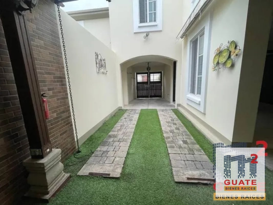 Casa en condominio en Venta, Mixco - 1