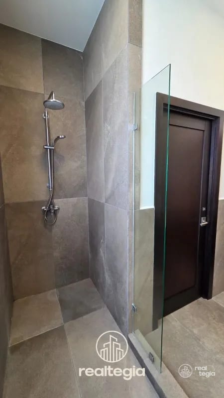 APARTAMENTO OLMOS DE CAYALÁ ZONA 16 — Apartamento en Alquiler en Zona 16, Guatemala, Ciudad — foto 8 de 12