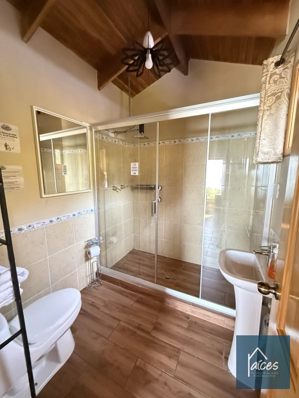 Hotel en venta SANTA CATARINA PALOPO ATITLAN (D) - 12