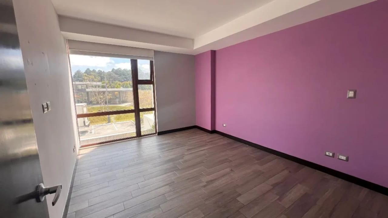 ALQUILER DE APARTAMENTO EN EDIFICIO 20/21, ZONA 16 — Apartamento en Alquiler en San Isidro 20/21, Zona 16, Guatemala, Ciudad — foto 8 de 12