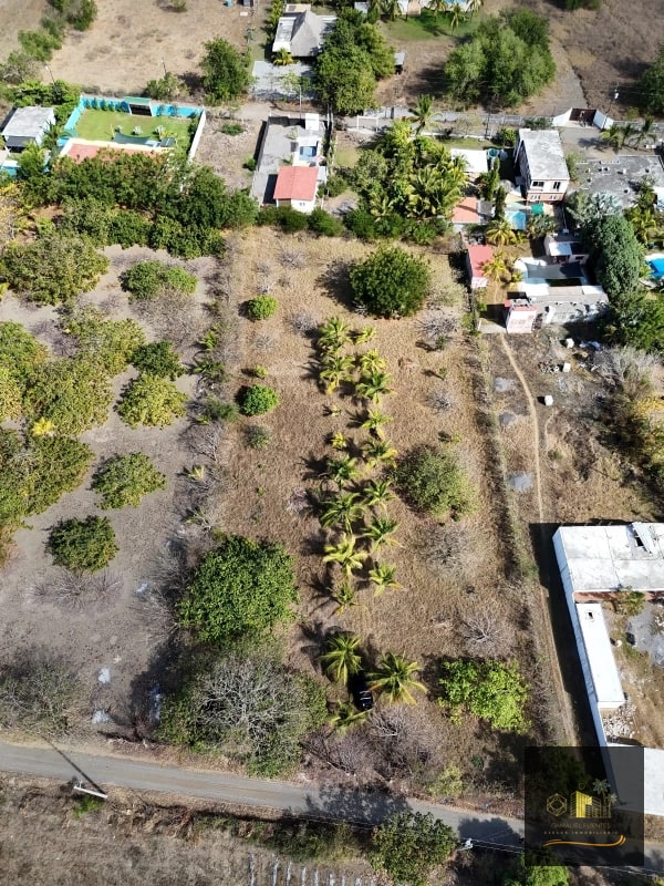 Terreno en Monterrico a 150 Metros del mar - 2