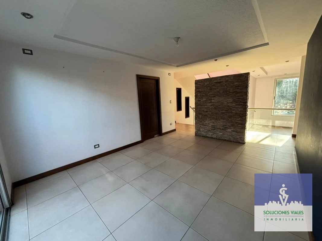 CASA EN ALQUILER de 4 habitaciones, zona 16 - 7