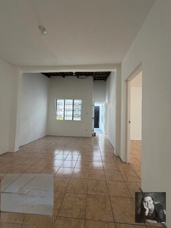 Casa para Oficinas en Renta | Zona 9, Con bodega - 14
