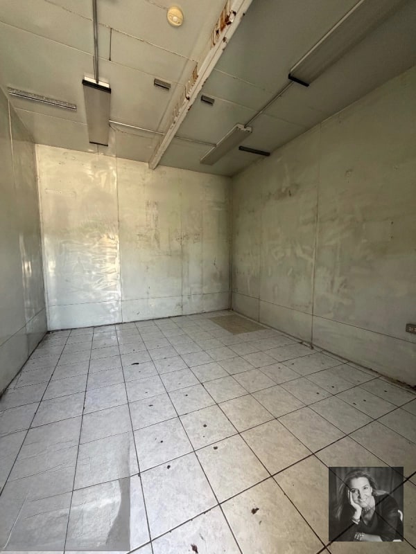 Casa para Oficinas en Renta | Zona 9, Con bodega - 8