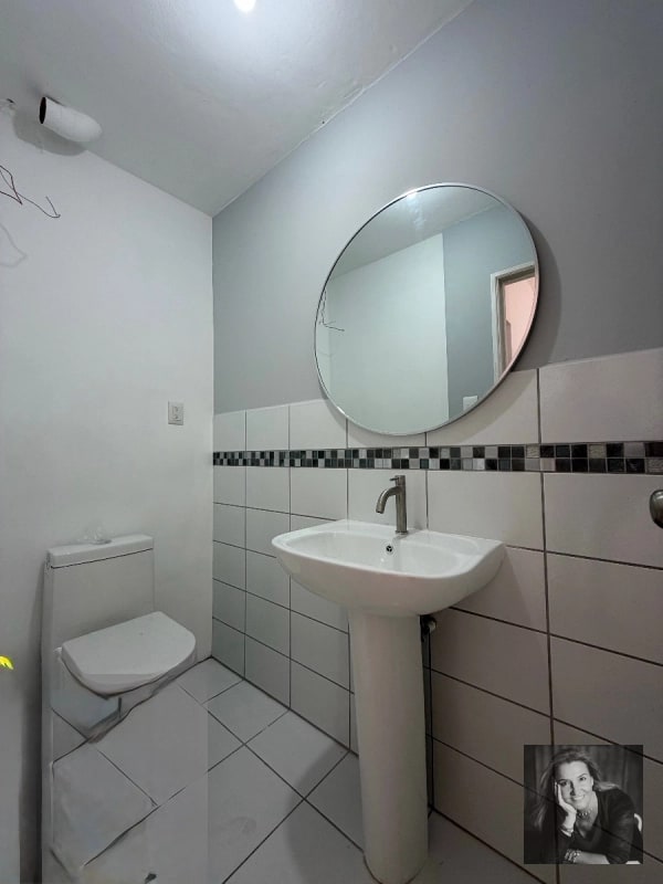 Casa para Oficinas en Renta | Zona 9, Con bodega - 6