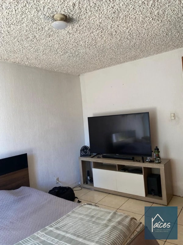 CASA EN VENTA ZONA 15 (D) - 11
