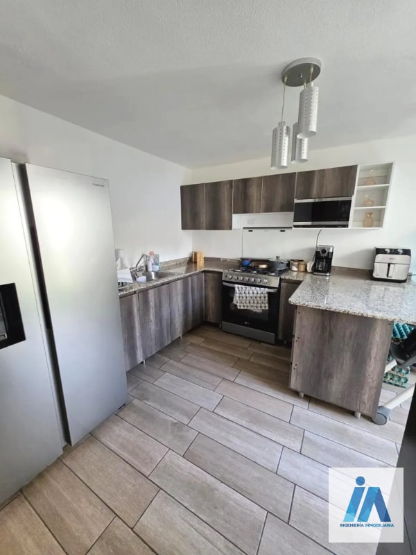CASA EN VENTAšSecoya de Arrazola, Km 16.5 Fraijanes Una casa diseƱada para ofrecer comodidad con una increĆble terraza con pĆ©rgola ideal para tus reuniones sociales. ā Casa en Venta en Fraijanes, Carretera a El Salvador, Guatemala, Ciudad ā foto 13 de 14