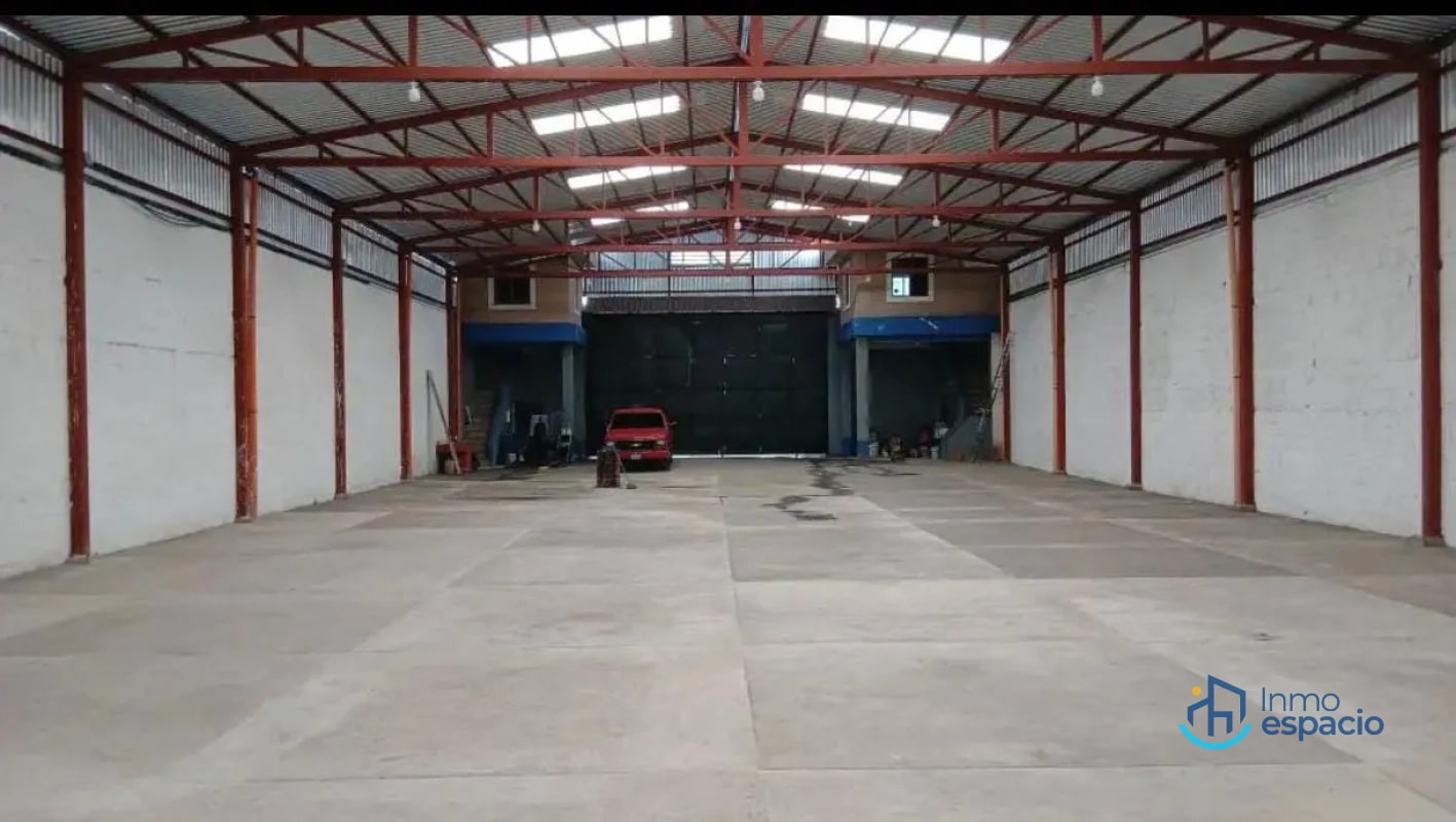 Bodega en renta- San Cristobal — Bodega / Ofibodega en Alquiler en Pinares de San Cristobal, Zona 8 Mixco, Guatemala, Ciudad — foto 3 de 17