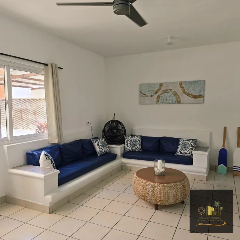 Casa de Playa en Venta en Monterrico/ Con registro de Propiedad - 2