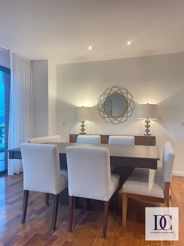 📍 APARTAMENTO AMUEBLADO EN RENTA – EDIFICIO LUCCA | ZONA 10 - 11